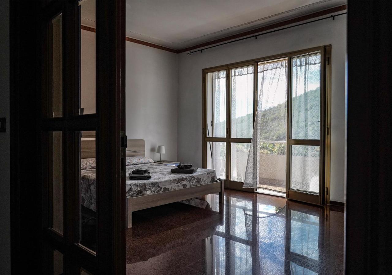 Agriturismo La Rocca San Bartolomeo Al Mare Buitenkant foto